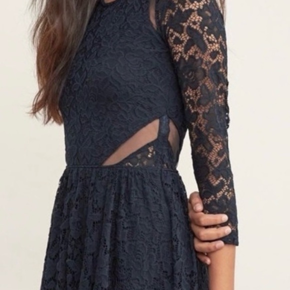 Abercrombie & Fitch Lace Cutout Waist Short Party Dress 3/4 Sleeves Black Sz M - Picture 2 of 16